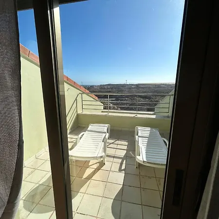 Montana Roja Patios * Эль-Медано