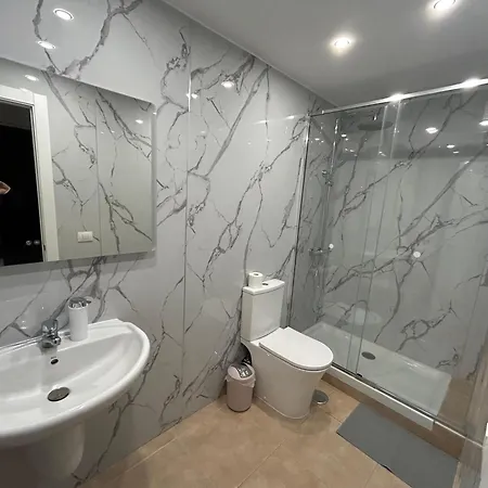 Patios Luxury - - 2br *