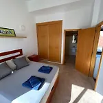 Patios Luxury - - 2br